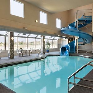 Days Inn By Wyndham Regina Airport West